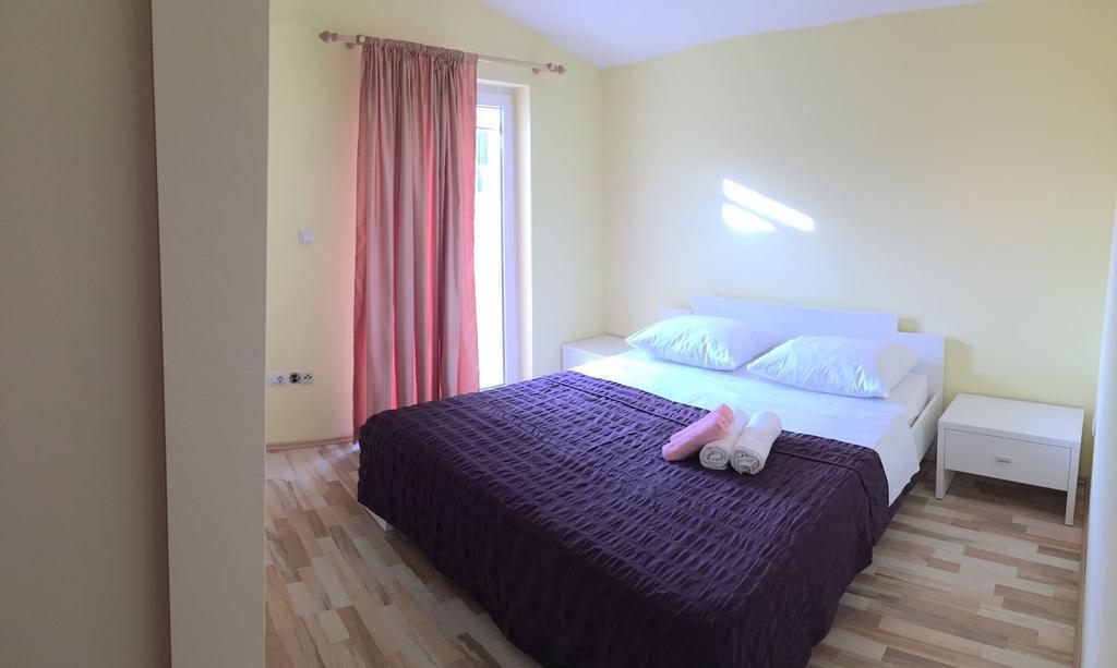 Apartmani Morango โปดสตรานา ภายนอก รูปภาพ