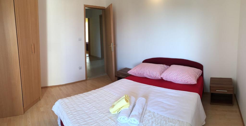 Apartmani Morango โปดสตรานา ภายนอก รูปภาพ