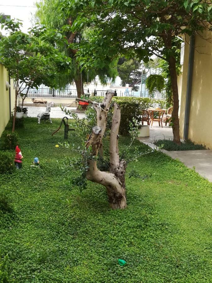 Apartmani Morango โปดสตรานา ภายนอก รูปภาพ